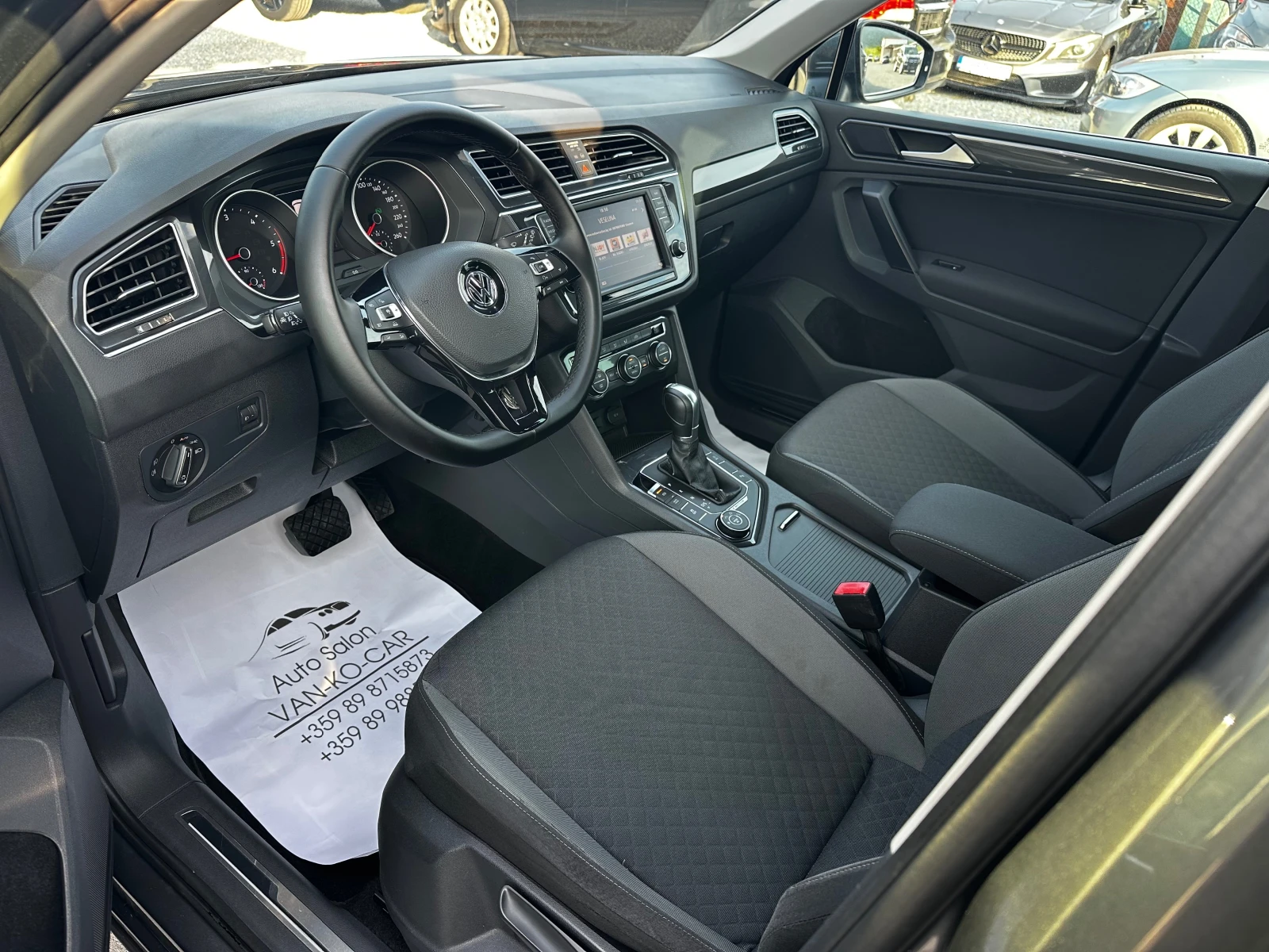 VW Tiguan 2.0TDI 150к.с 4Motion* DSG, снимка 6 - Автомобили и джипове - 54655867