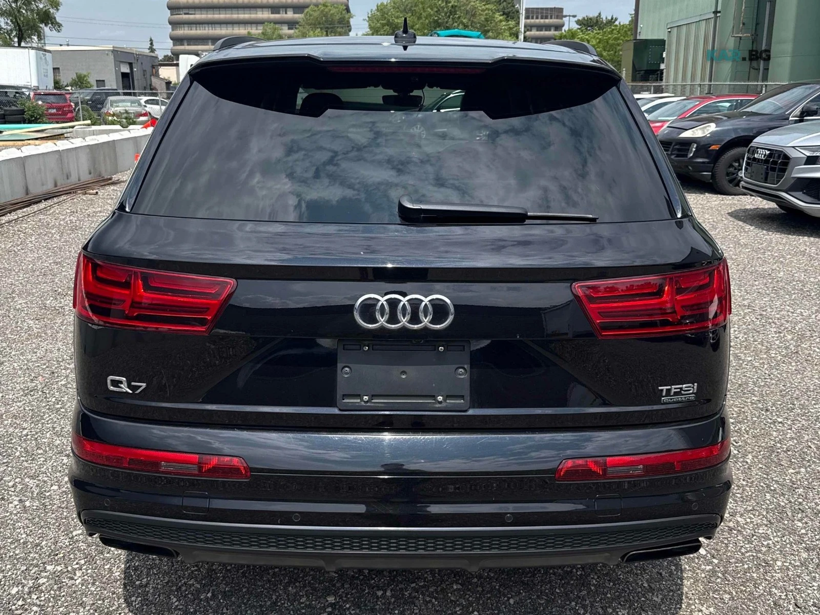 Audi Q7 Technik * Distronic * АвтоКредит * (ЦЕНА ДО БГ), снимка 5 - Автомобили и джипове - 54875754