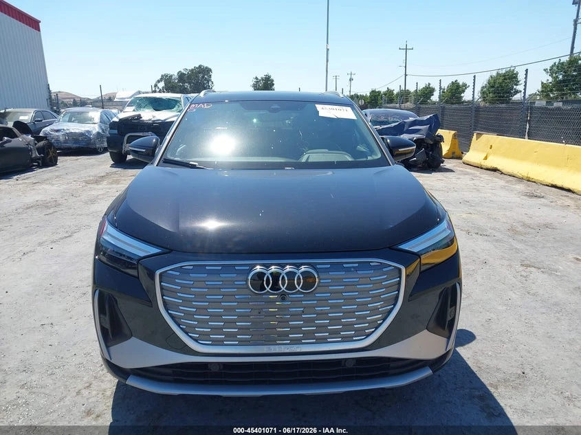 Audi Q4 E-Tron Premium Plus 50 Quattro, снимка 12 - Автомобили и джипове - 55004023