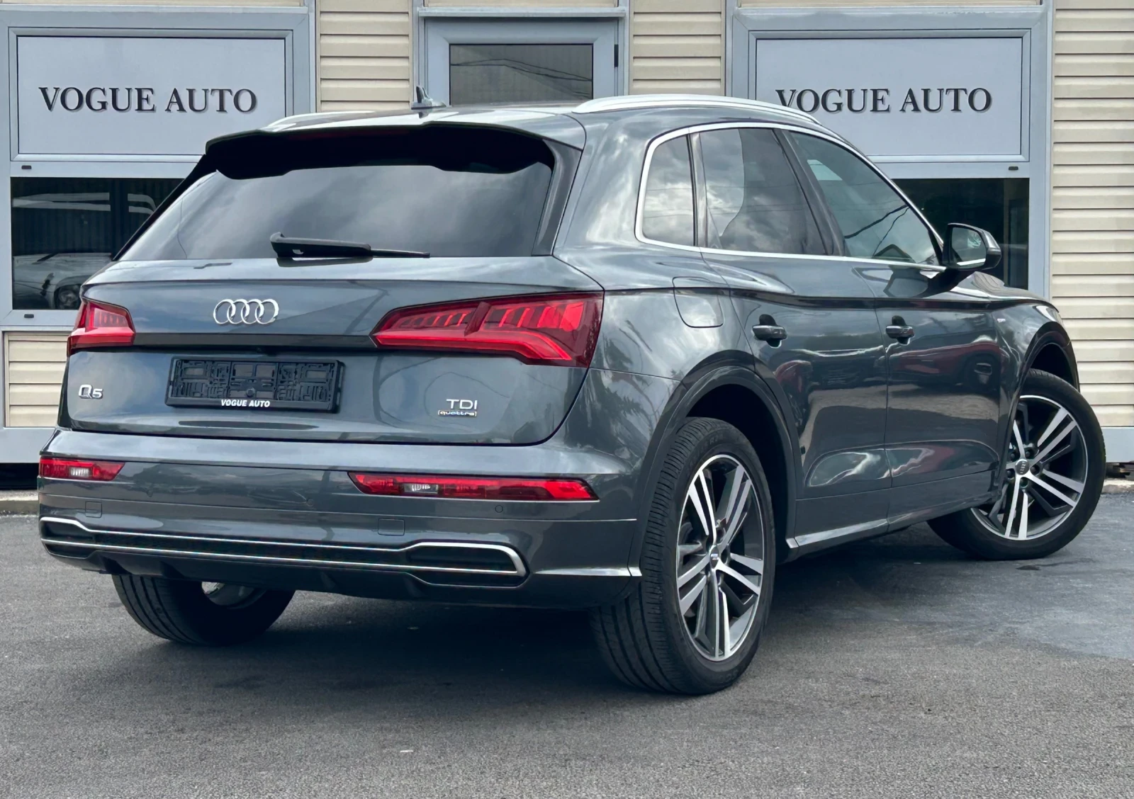 Audi Q5 3.0TDI* QUATTRO* S-LINE* ACC* VIRTUAL* BLIND, снимка 2 - Автомобили и джипове - 55135197