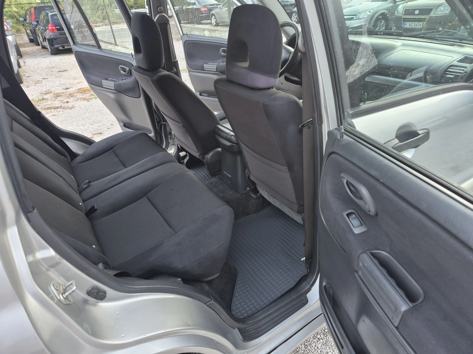 Suzuki Grand vitara 2.0бензин 128к.с, снимка 12 - Автомобили и джипове - 55158220