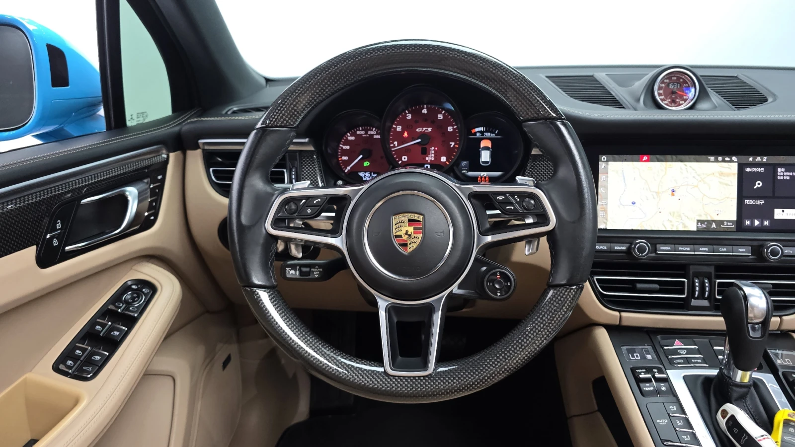 Porsche Macan GTS* BOSE* 360* BLIND SPOT* ЛЮК* КРАЙНА ЦЕНА, снимка 12 - Автомобили и джипове - 55608877