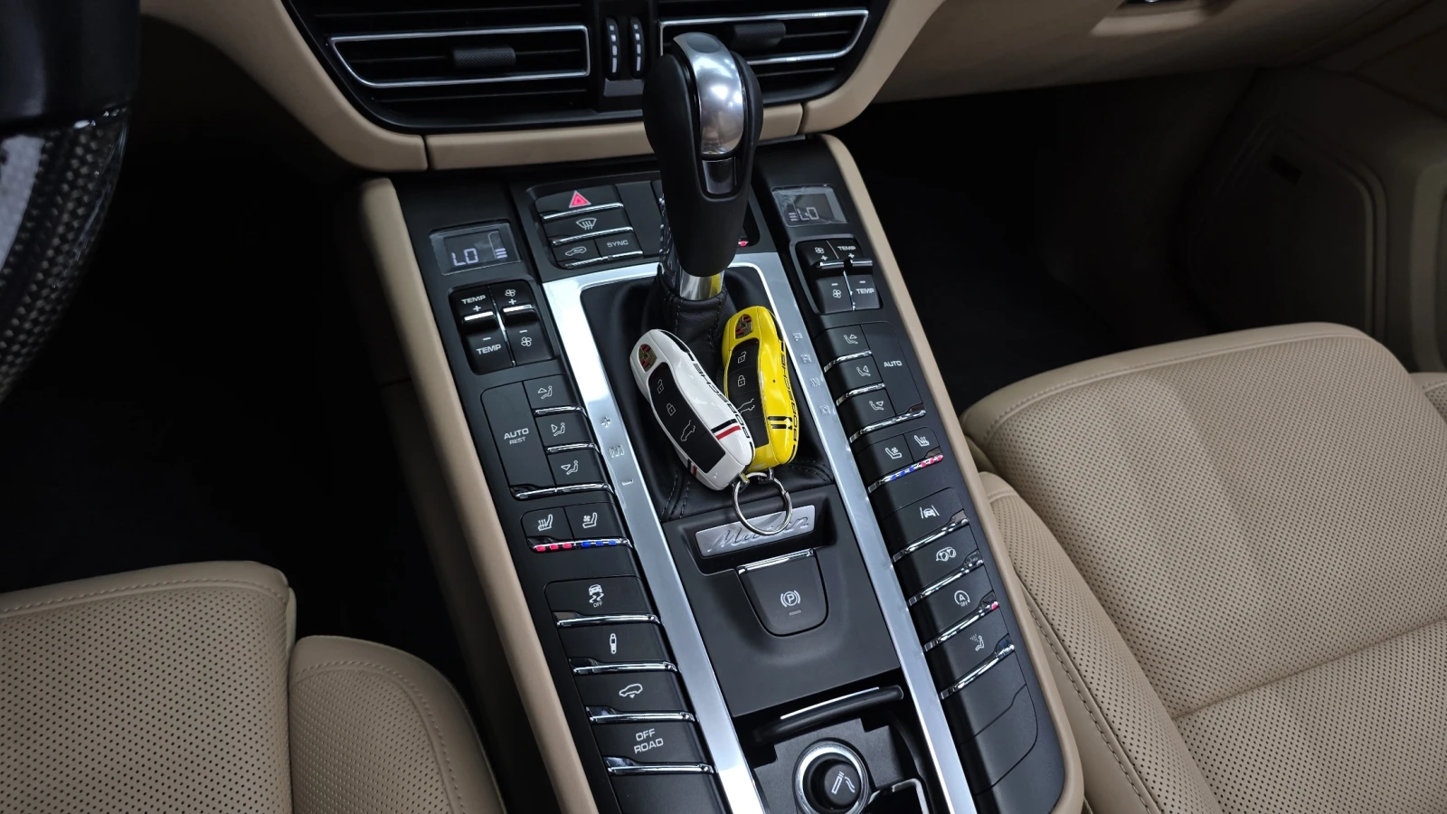 Porsche Macan GTS* BOSE* 360* BLIND SPOT* ЛЮК* КРАЙНА ЦЕНА, снимка 9 - Автомобили и джипове - 55608877