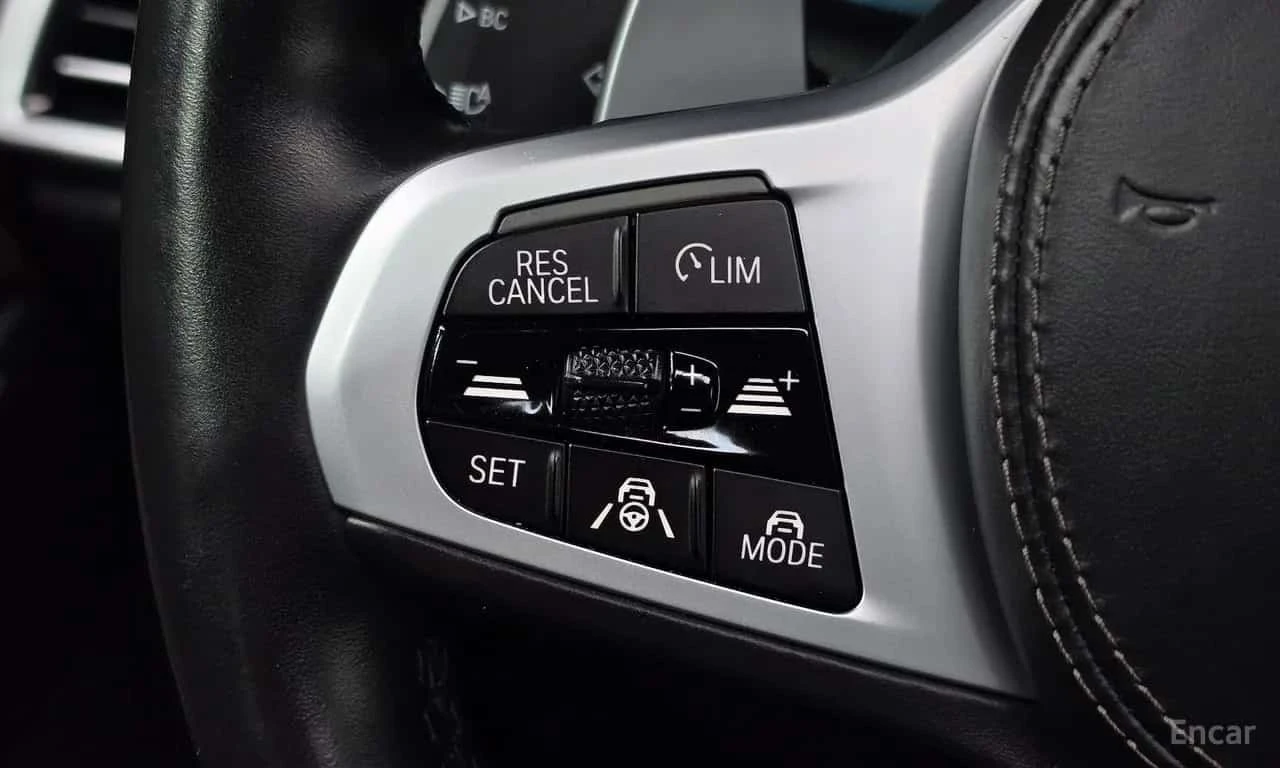BMW X6 * xDrive40i M Sport * ГЛАВНО ПРЕДСТАВИТЕЛСТВО, снимка 13 - Автомобили и джипове - 56210822