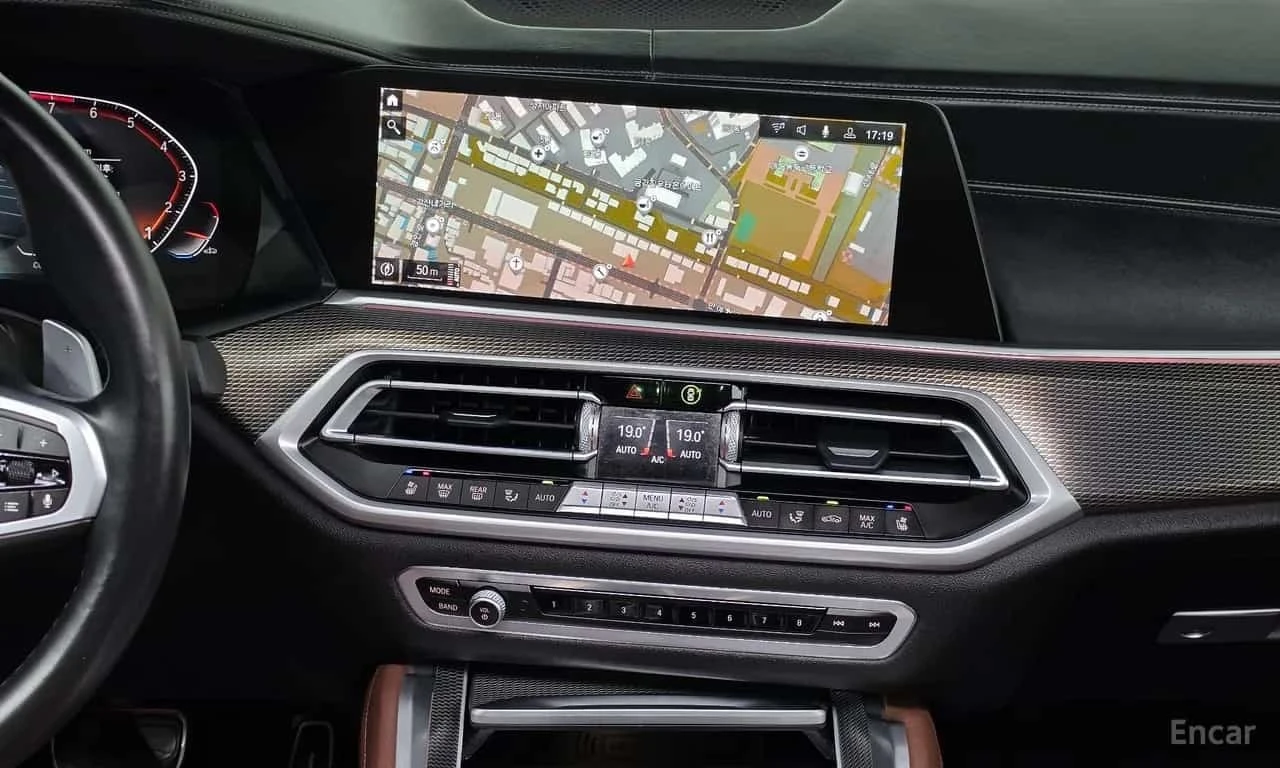 BMW X6 * xDrive40i M Sport * ГЛАВНО ПРЕДСТАВИТЕЛСТВО, снимка 14 - Автомобили и джипове - 56210822