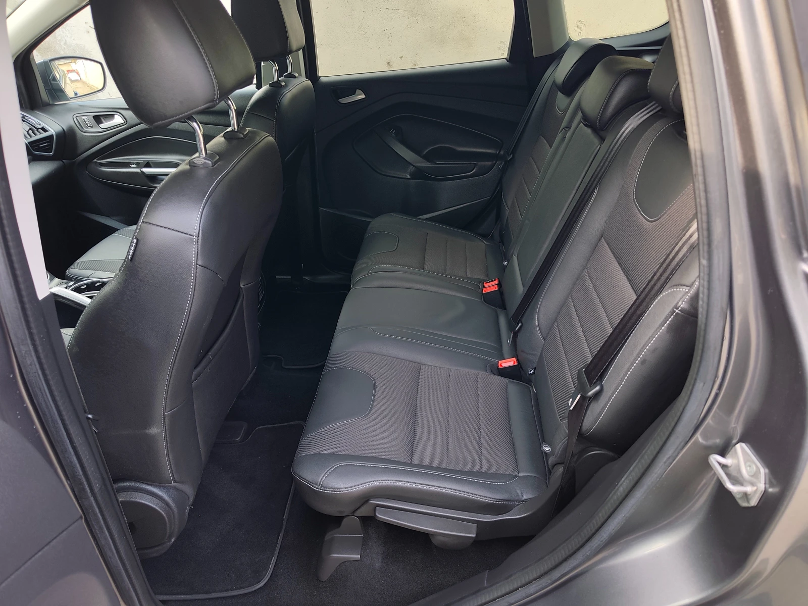Ford Kuga 2.0TDCI TITANIUM 4WD, снимка 11 - Автомобили и джипове - 56321625
