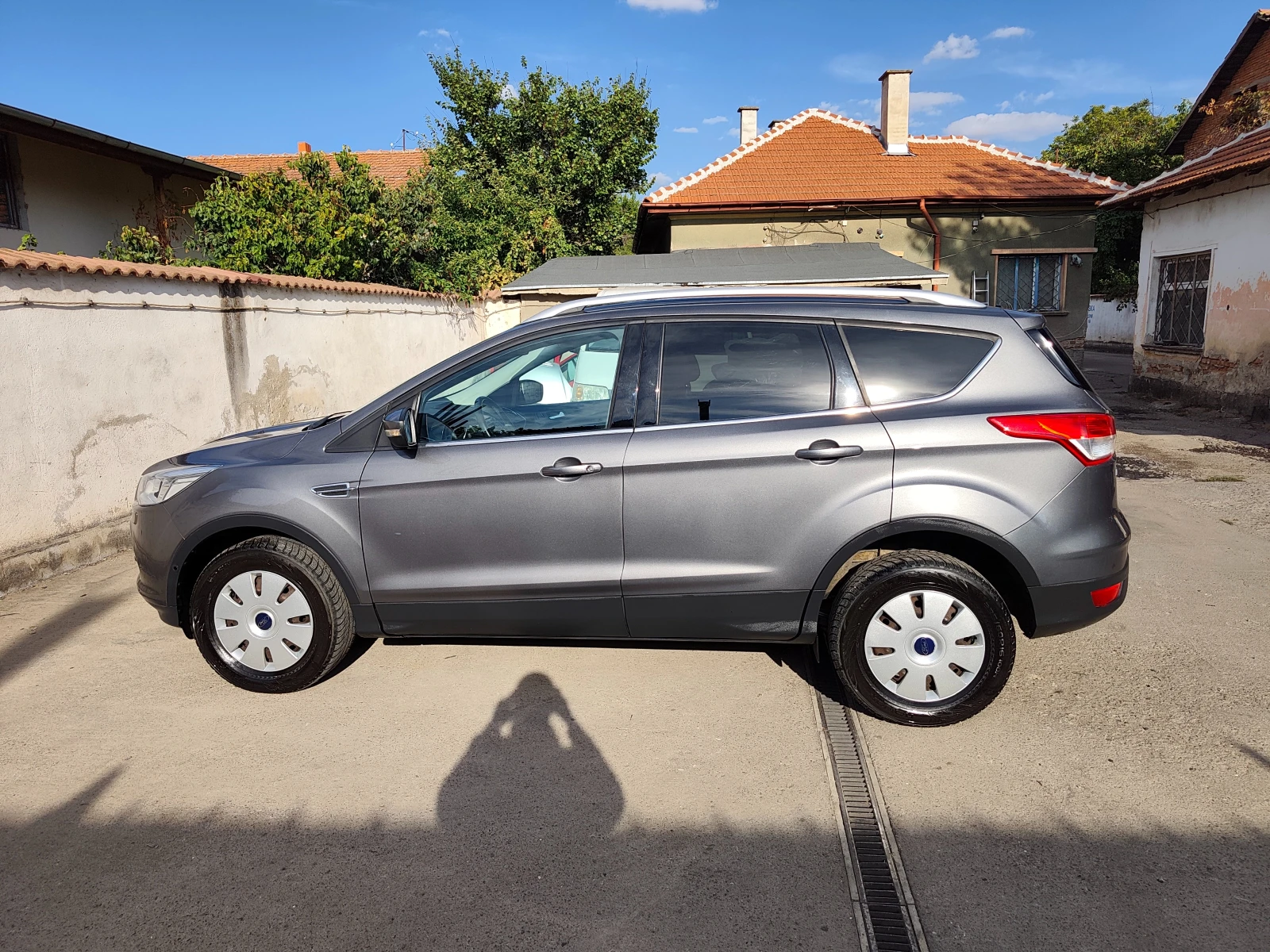 Ford Kuga 2.0TDCI TITANIUM 4WD, снимка 5 - Автомобили и джипове - 56321625