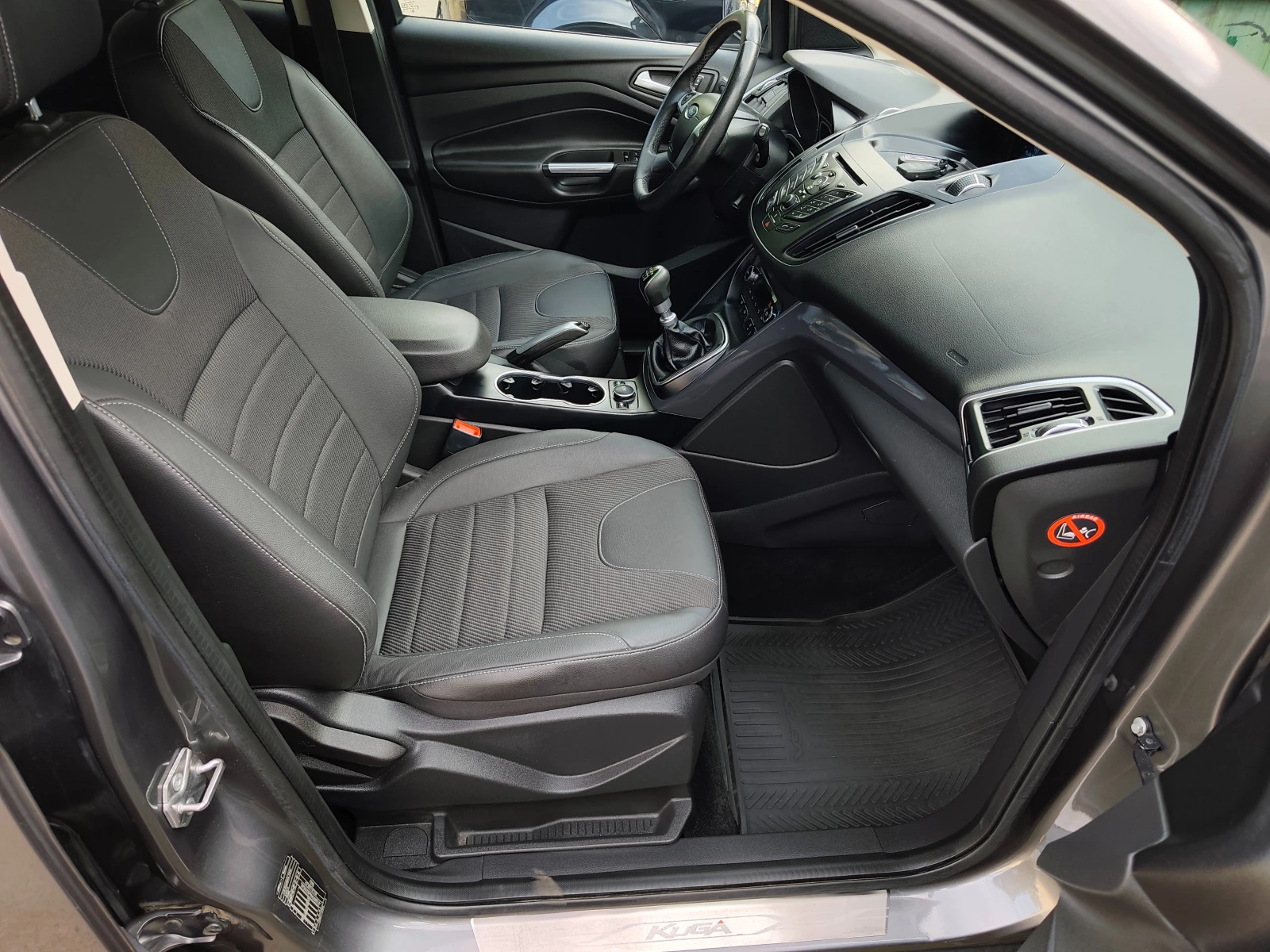 Ford Kuga 2.0TDCI TITANIUM 4WD, снимка 13 - Автомобили и джипове - 56321625