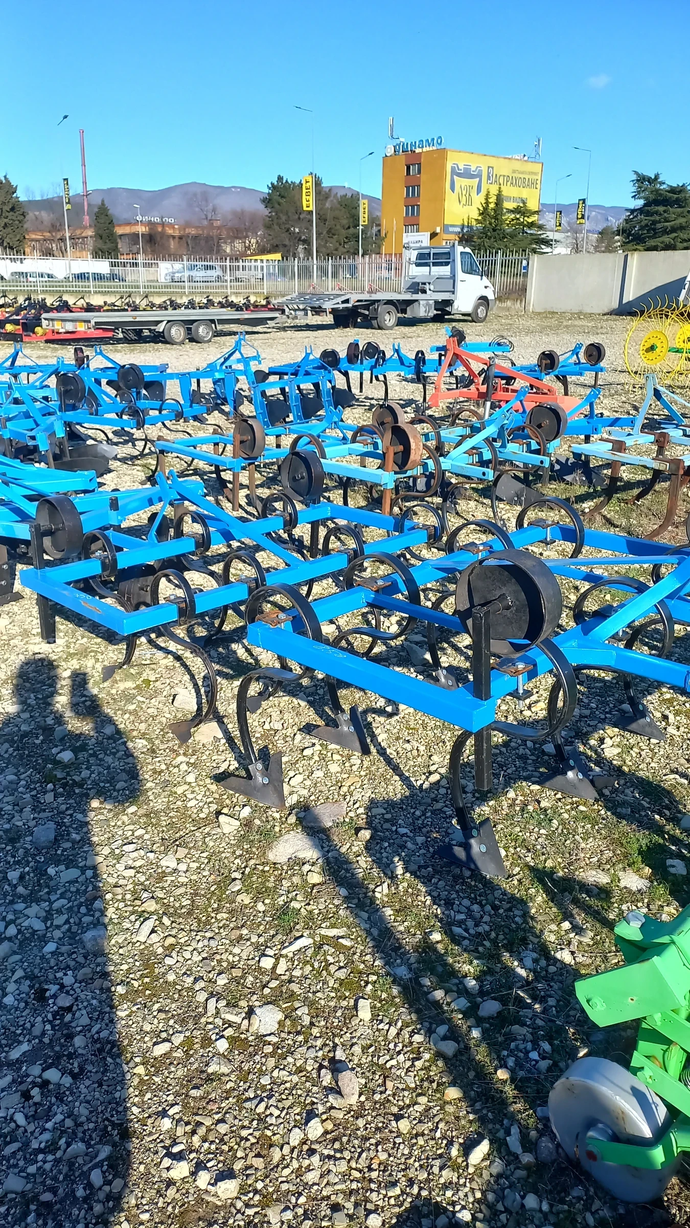 ������� ISEKI ���� ���� ������  | Mobile.bg � ����������� 11