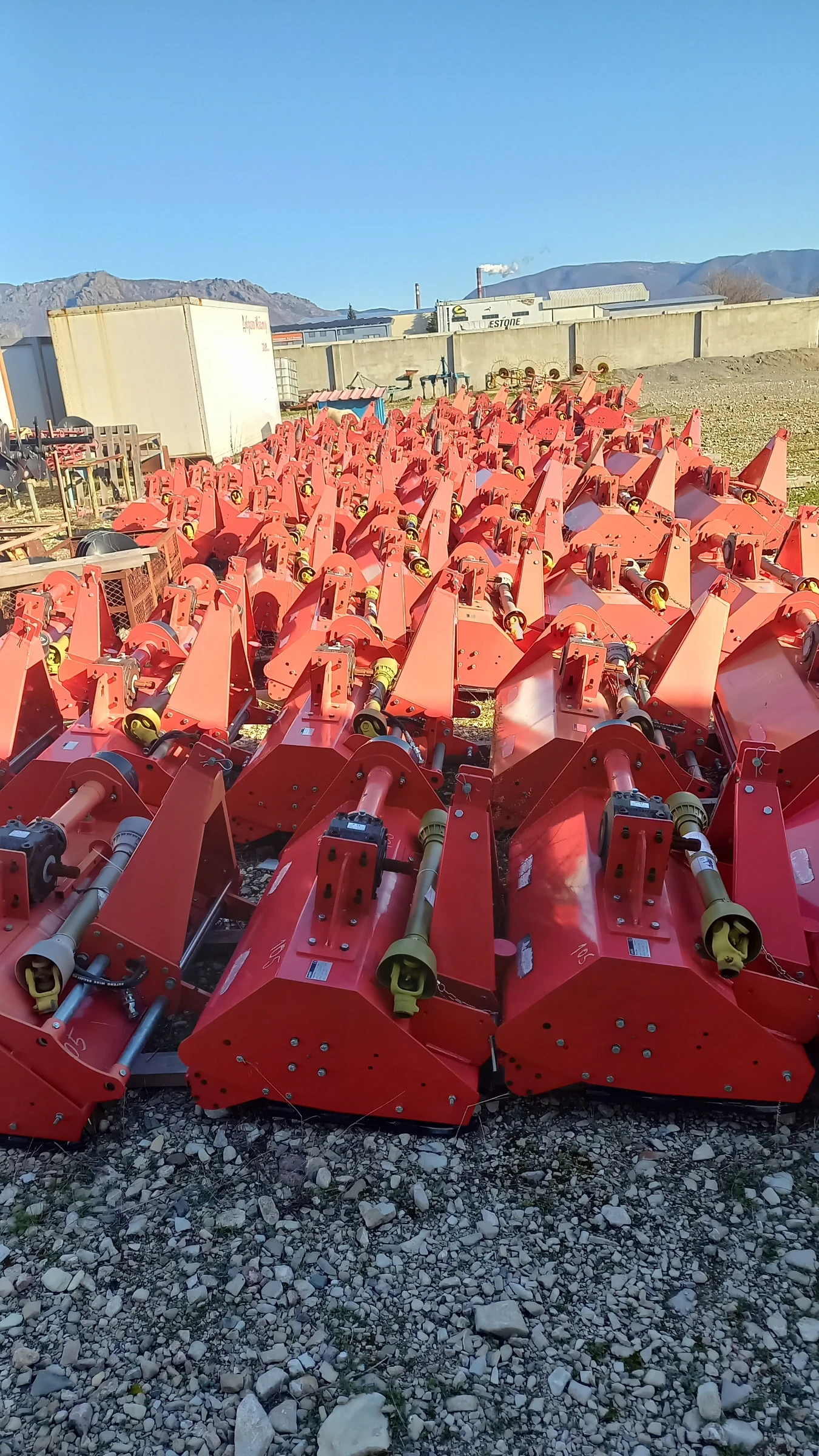 ������� ISEKI ���� ���� ������  | Mobile.bg � ����������� 15