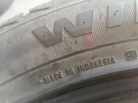 Гуми Зимни 215/55R18, снимка 9