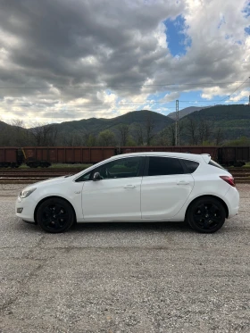 Обява за продажба на Opel Astra J ~9 800 лв. - изображение 2