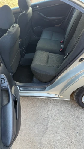 Toyota Avensis 1.6 VVT-i Бензин/Газ | Auto.bg — изображение 7