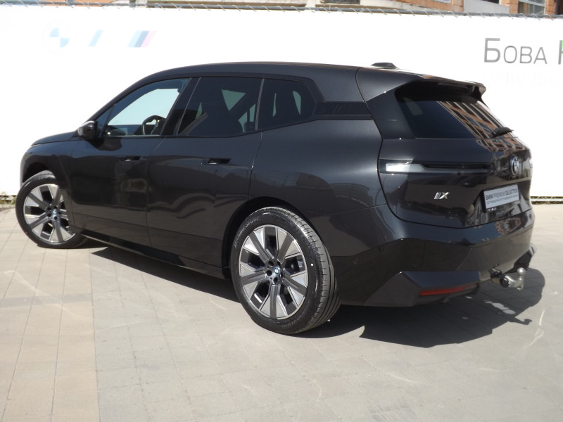 BMW iX 40 xDrive, снимка 6 - Автомобили и джипове - 45877022