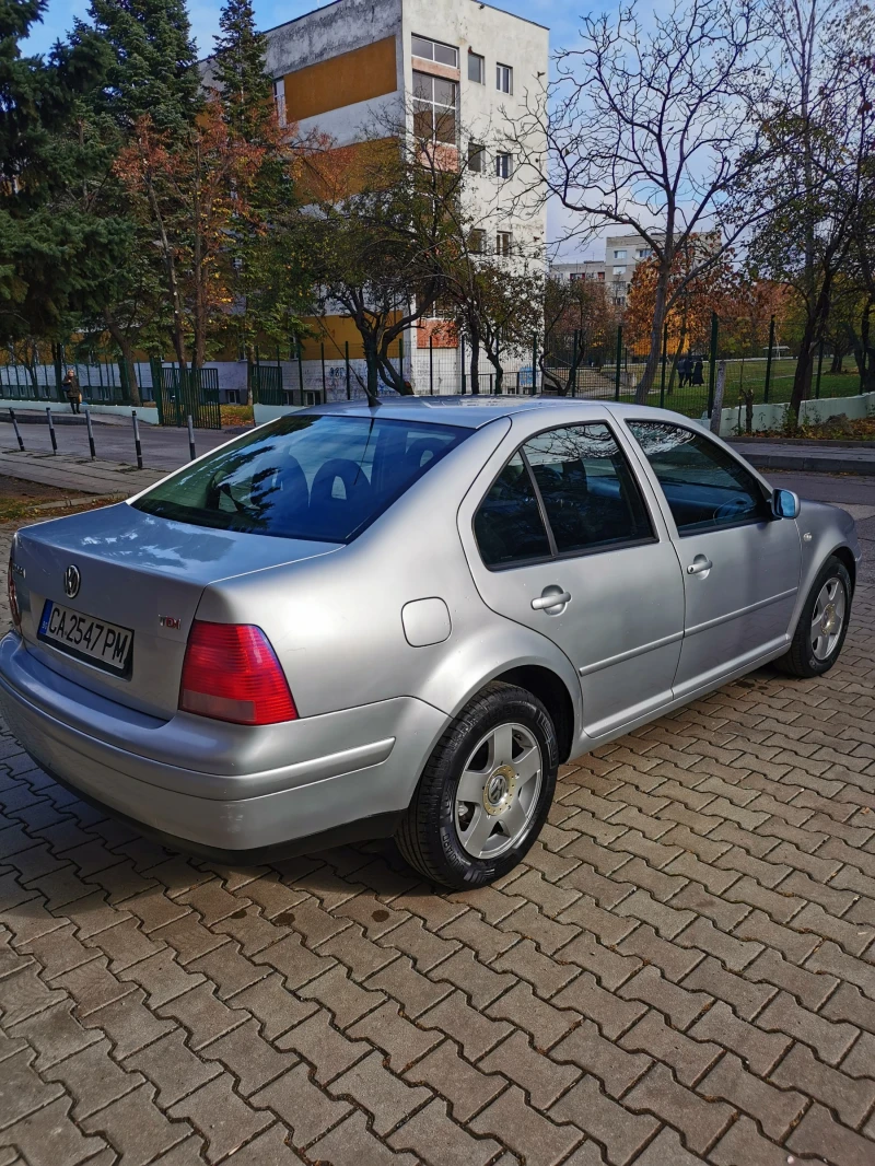 VW Bora, снимка 5 - Автомобили и джипове - 48158444