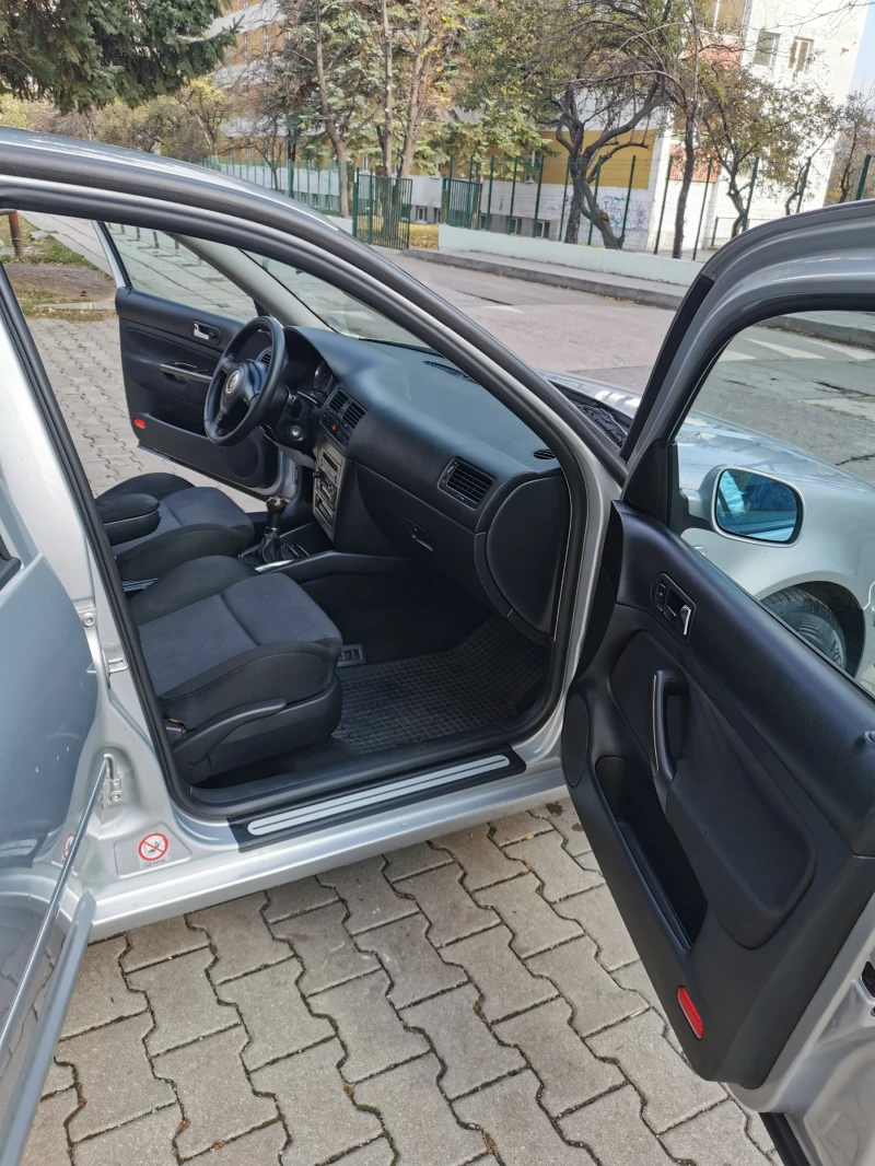 VW Bora, снимка 12 - Автомобили и джипове - 48158444