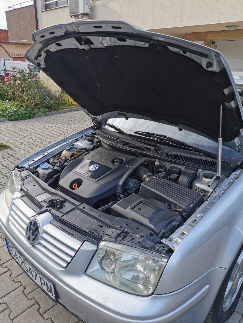 VW Bora, снимка 7 - Автомобили и джипове - 48158444