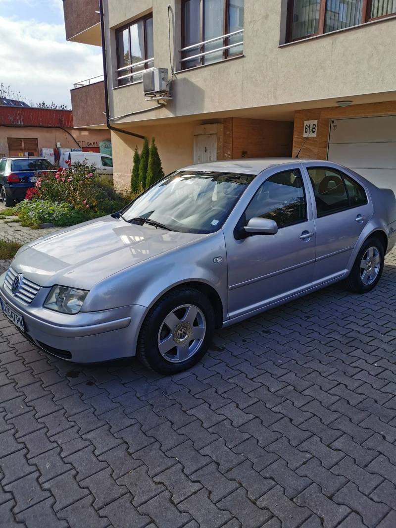 VW Bora, снимка 2 - Автомобили и джипове - 48158444