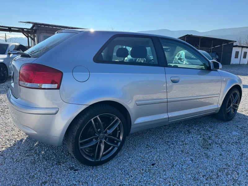 Audi A3 2.0FSI, снимка 4 - Автомобили и джипове - 49069750