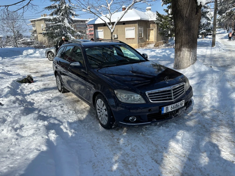 Mercedes-Benz C 220, снимка 2 - Автомобили и джипове - 49206511