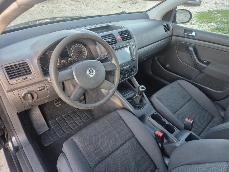 VW Golf 1.9 TDI, снимка 11 - Автомобили и джипове - 49883162