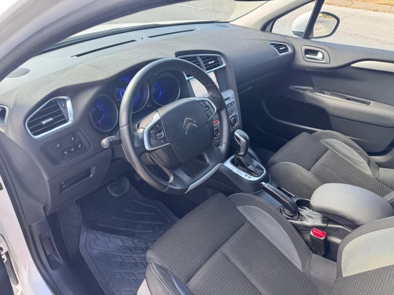 Citroen C4 1.6HDI 120кс* Автомат* NAVI* ПЕРФЕКТЕН, снимка 10 - Автомобили и джипове - 51070984