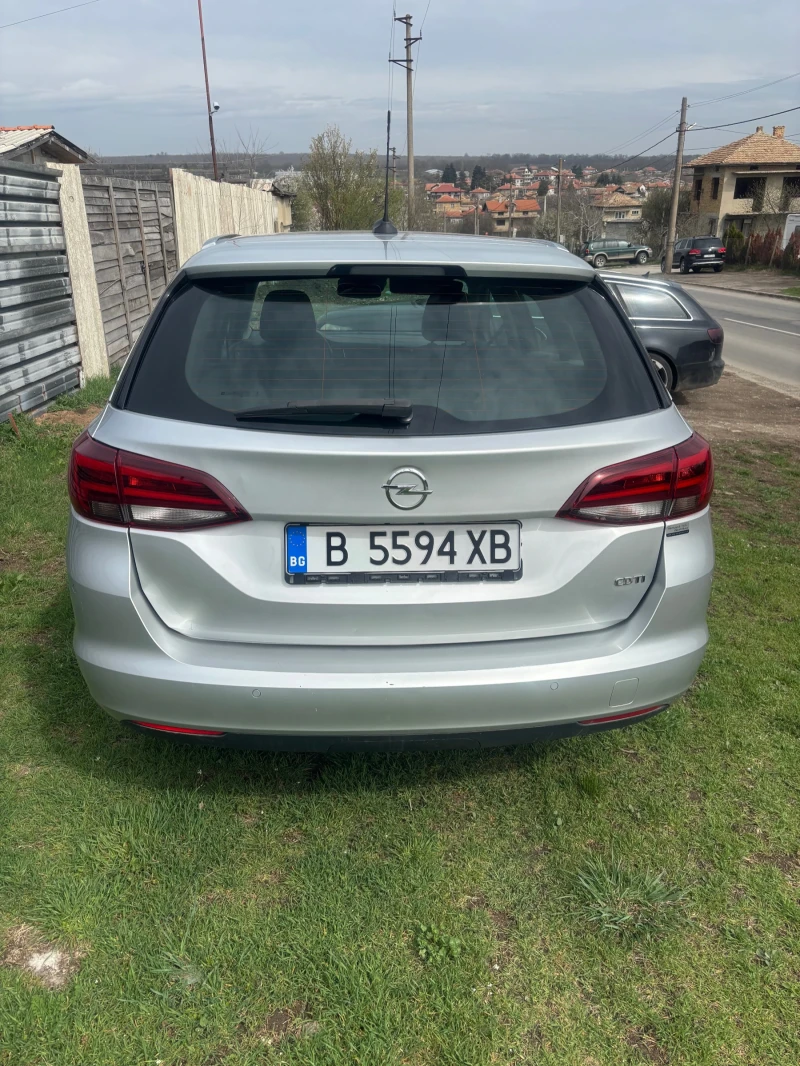 Opel Astra 1.6 Cdti, снимка 4 - Автомобили и джипове - 52589926