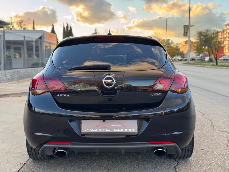 Opel Astra 1.6TURBO 180кс * ПЕРФЕКТЕН* , снимка 4 - Автомобили и джипове - 52224654