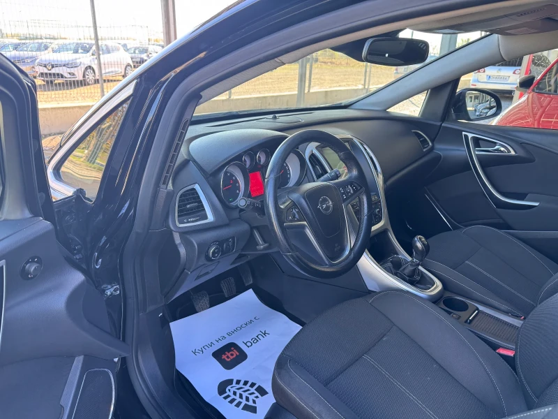 Opel Astra 1.6TURBO 180кс * ПЕРФЕКТЕН* , снимка 10 - Автомобили и джипове - 52224654
