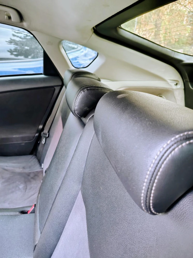 Toyota Prius, снимка 5 - Автомобили и джипове - 52339564