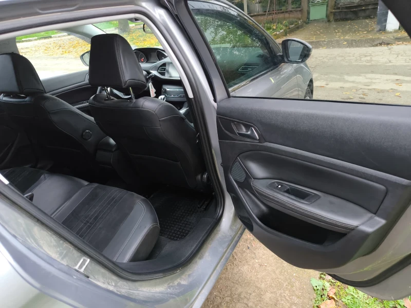 Peugeot 308 Mk II Allure, снимка 7 - Автомобили и джипове - 52365806