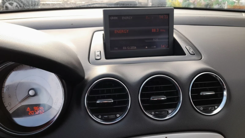 Peugeot 308 1.6hdi 90kc FaceLift , снимка 12 - Автомобили и джипове - 52645874