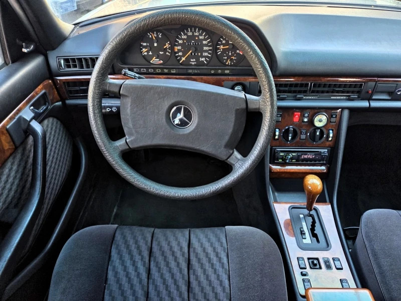 Mercedes-Benz S 300 SE 188hp AUTOMATIC, снимка 10 - Автомобили и джипове - 52980456