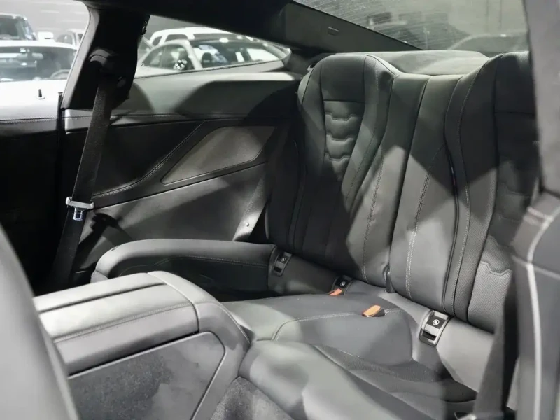 BMW 850 * ФИКСИРАНА ЦЕНА * CARFAX* ОПЦИЯ ЗА ФИНАНСИРАНЕ* , снимка 15 - Автомобили и джипове - 53232194