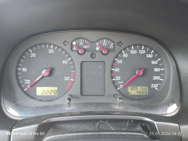 VW Golf, снимка 13 - Автомобили и джипове - 53237416