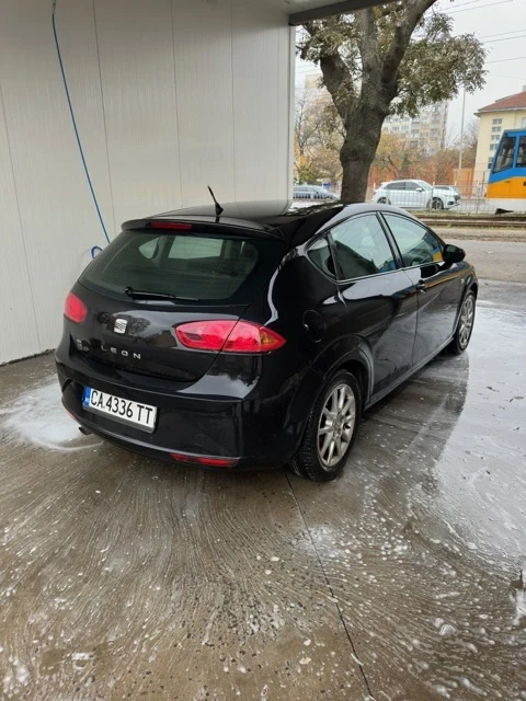 Seat Leon, снимка 2 - Автомобили и джипове - 47821813