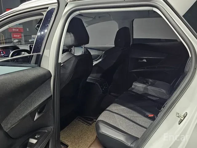 Peugeot 3008 Allure * CARFAX * АвтоКредит* (ЦЕНА ДО БГ) - изображение 9