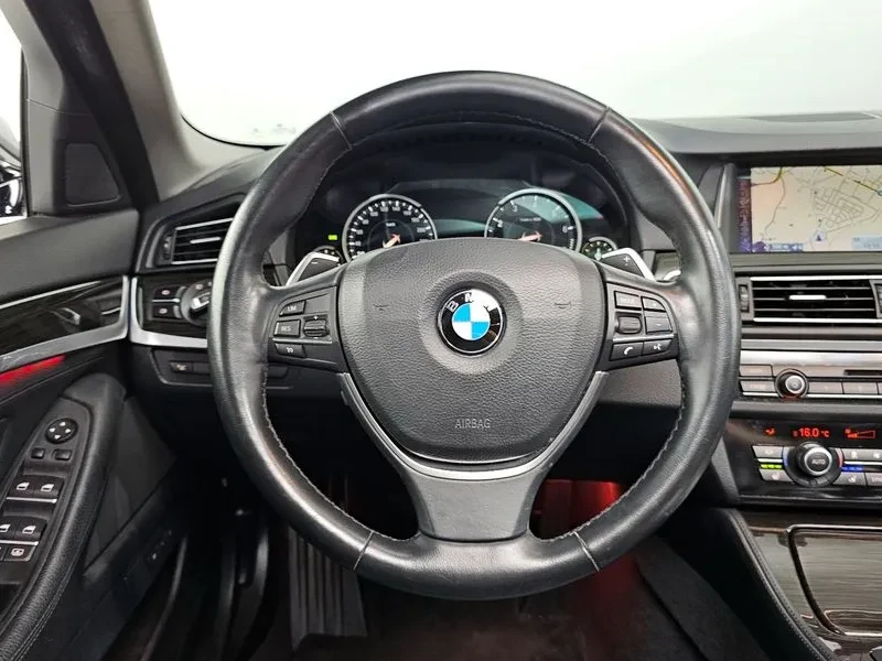 BMW 528 i Luxury Plus - САМО 30% АВАНС, снимка 13 - Автомобили и джипове - 55803151