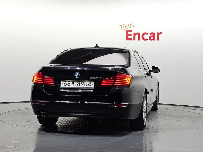 BMW 528 i Luxury Plus - САМО 30% АВАНС, снимка 4 - Автомобили и джипове - 55803151