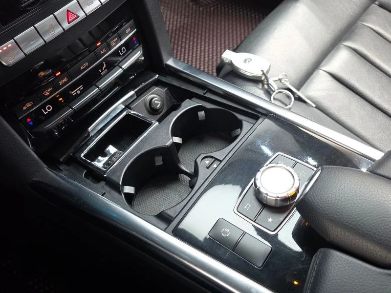Mercedes-Benz E 300 Avangard* ������� �� ������ �������* �������* ���� | Mobile.bg � ����������� 9