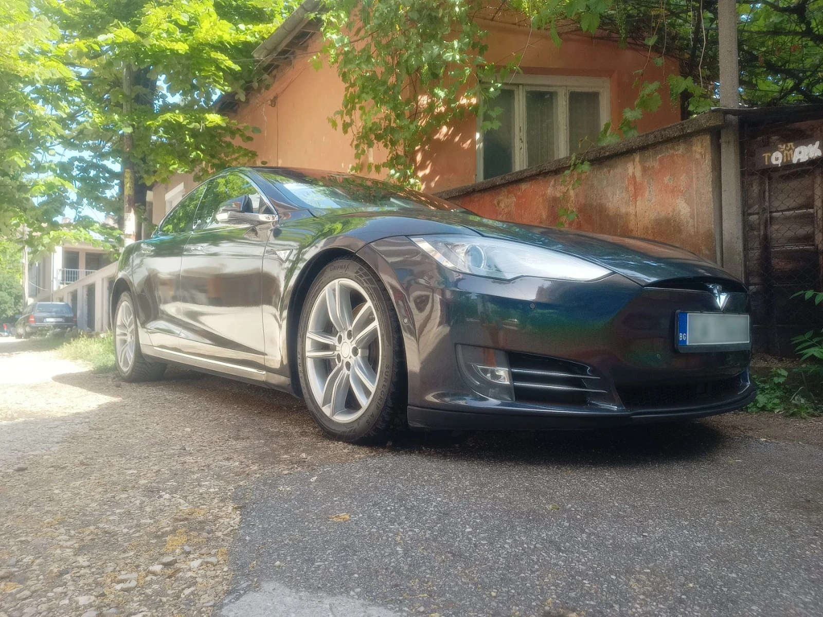 Tesla Model S  - изображение 9