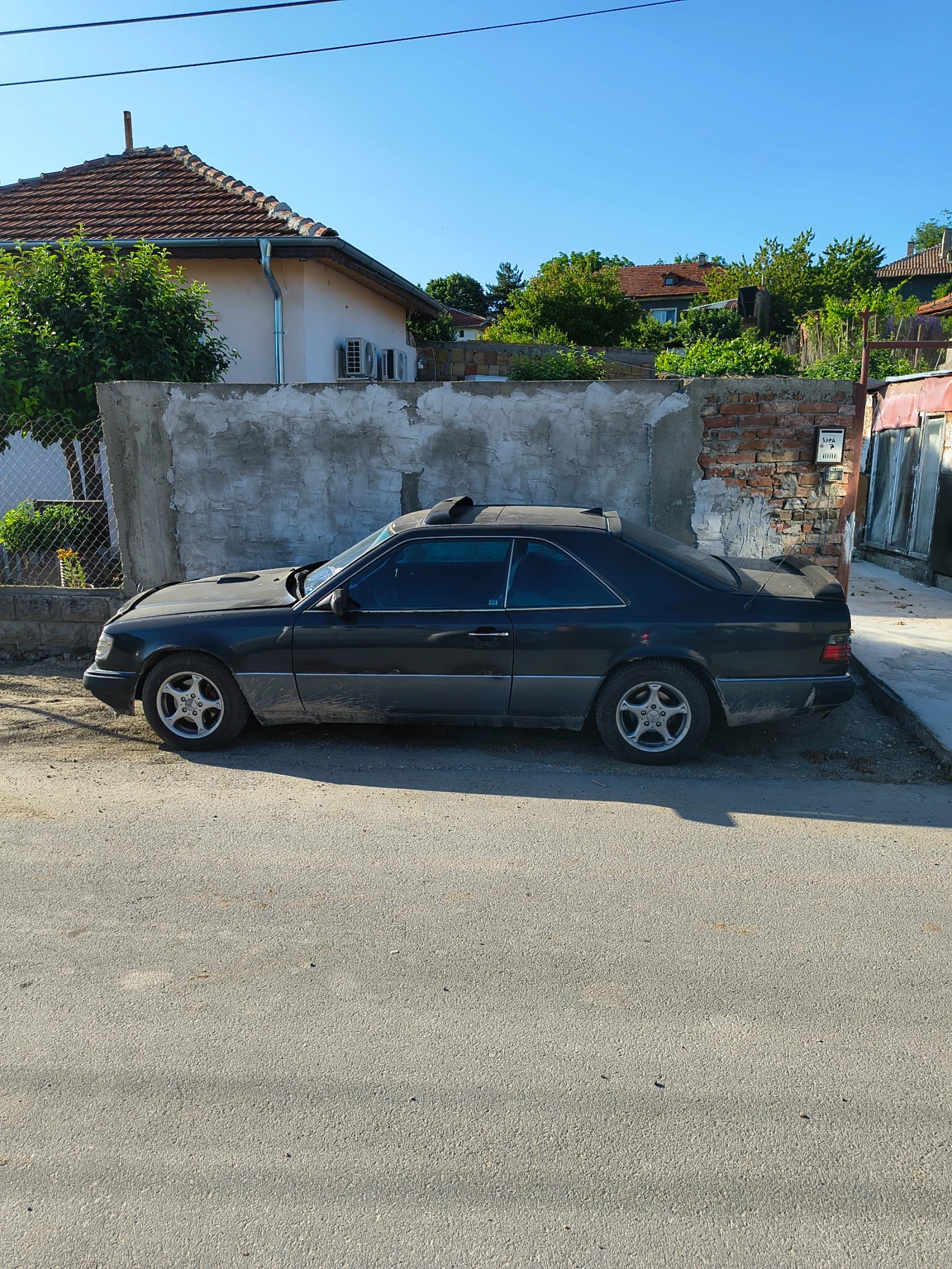 Mercedes-Benz 124 2.3 Coupe - изображение 2