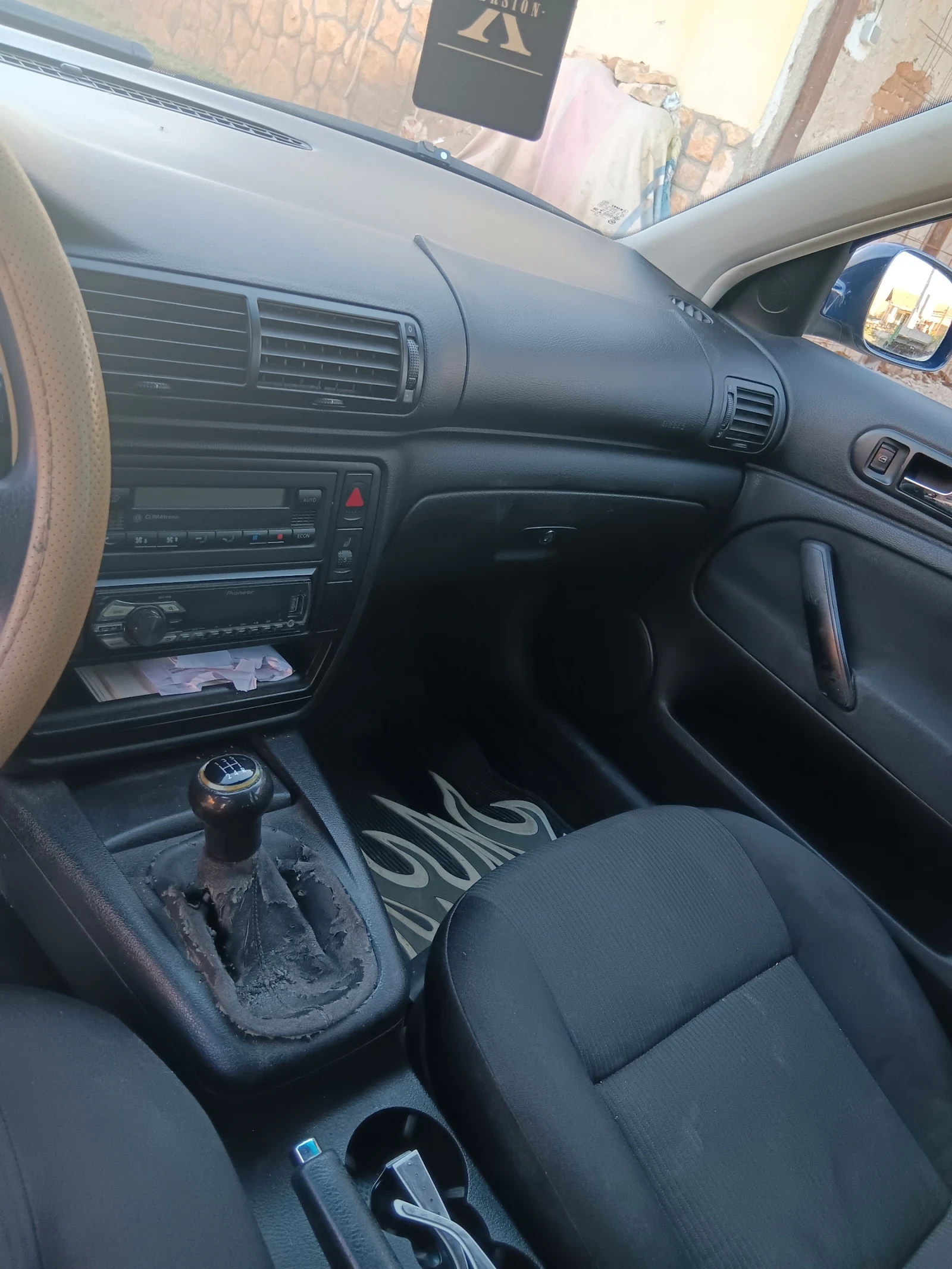 VW Passat 1, 9 - изображение 5
