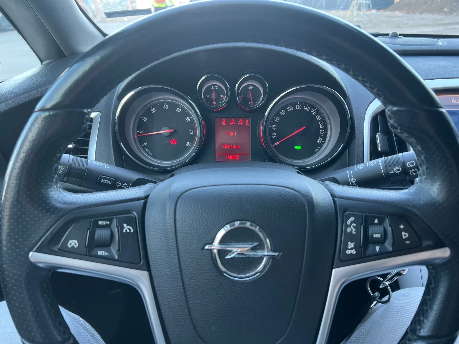 Opel Astra J - изображение 10