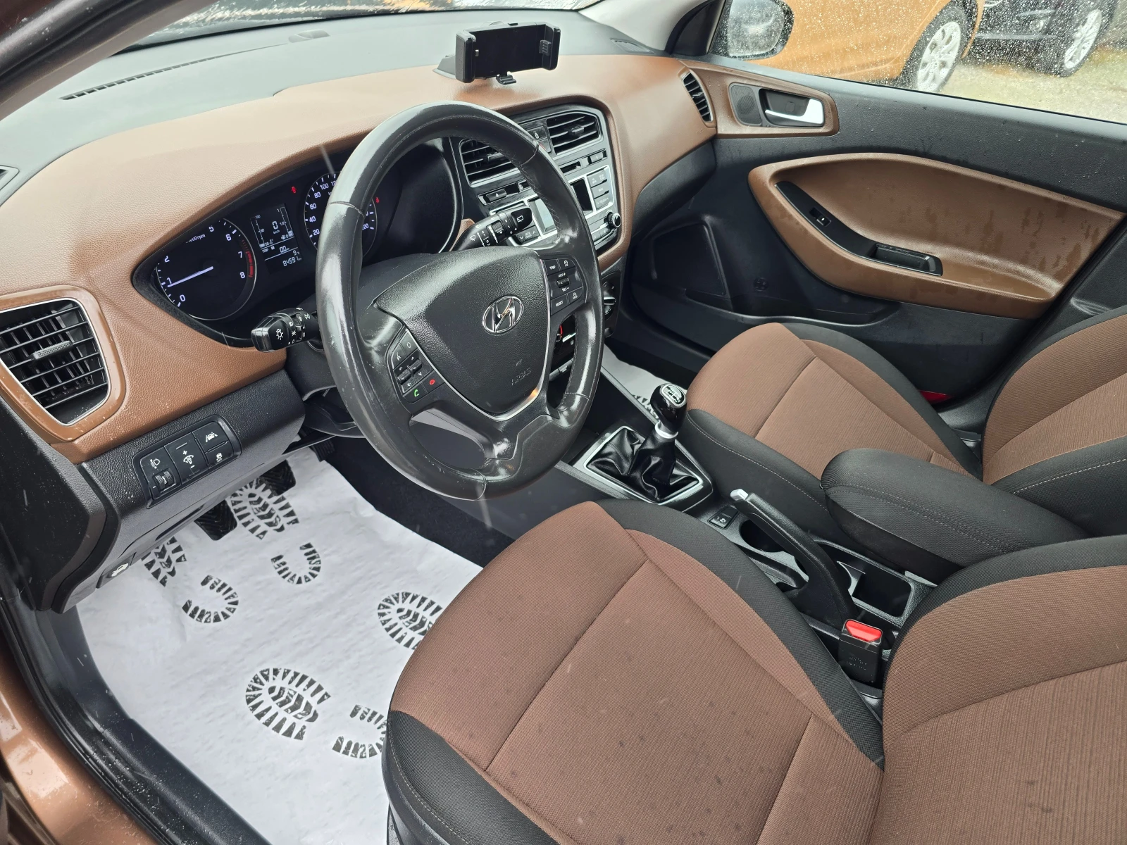 Hyundai I20 1.2i-85k.c-84000km.-ITALIA-EURO-6 - изображение 9