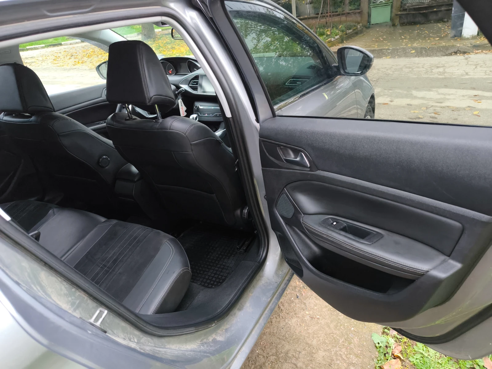 Peugeot 308 Mk II Allure - изображение 7