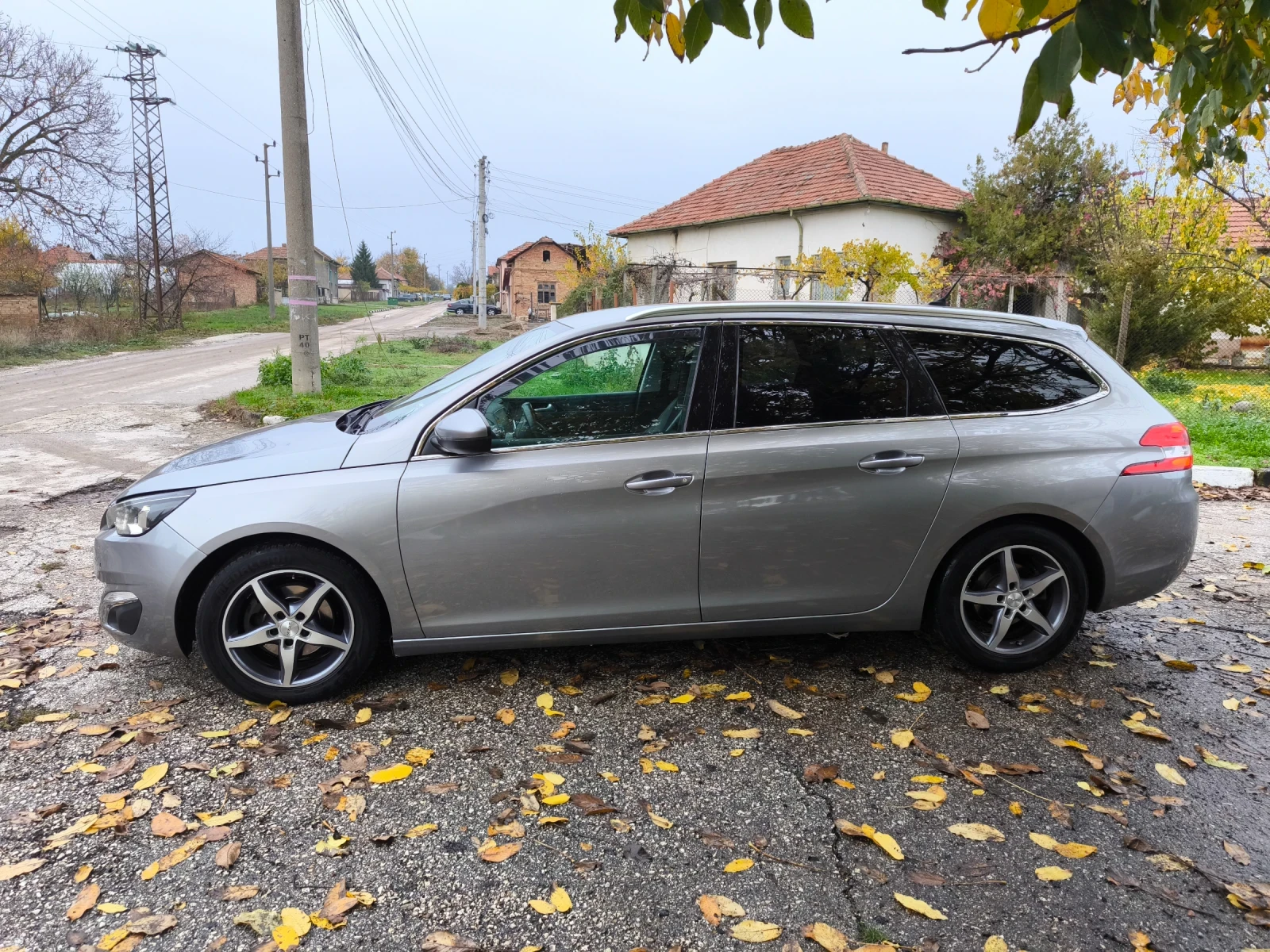 Peugeot 308 Mk II Allure - изображение 2