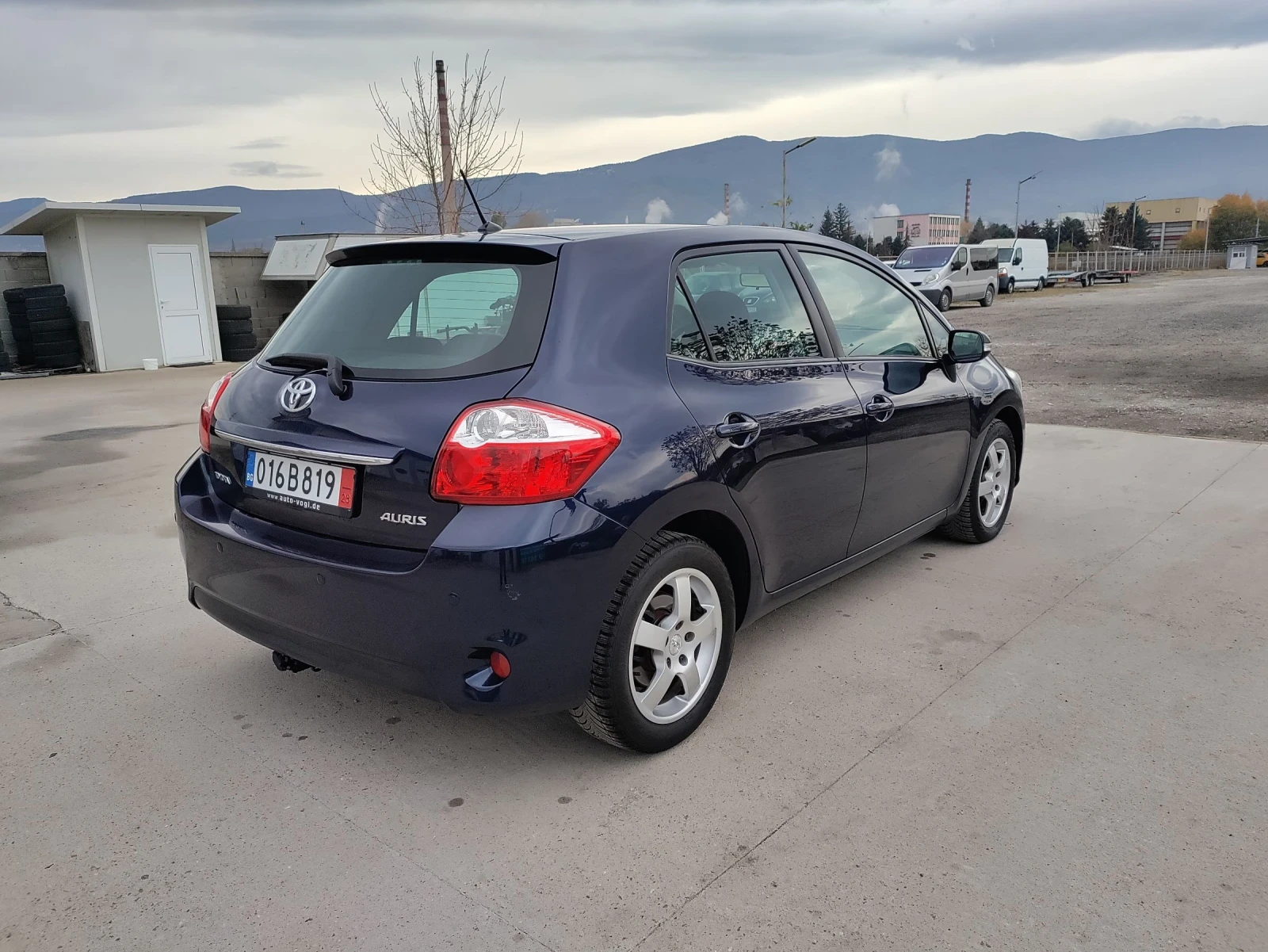 Toyota Auris 1.6i Germany 2011 132hp.Euro 5 Full Service - изображение 6