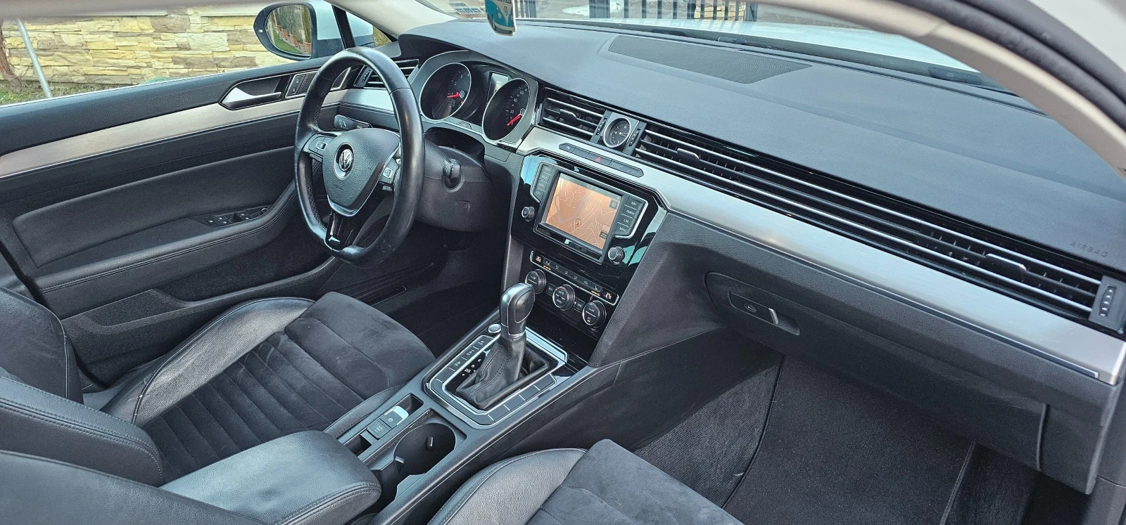 VW Passat Lim. Highline Distronic* DSG* Подгреви - изображение 8