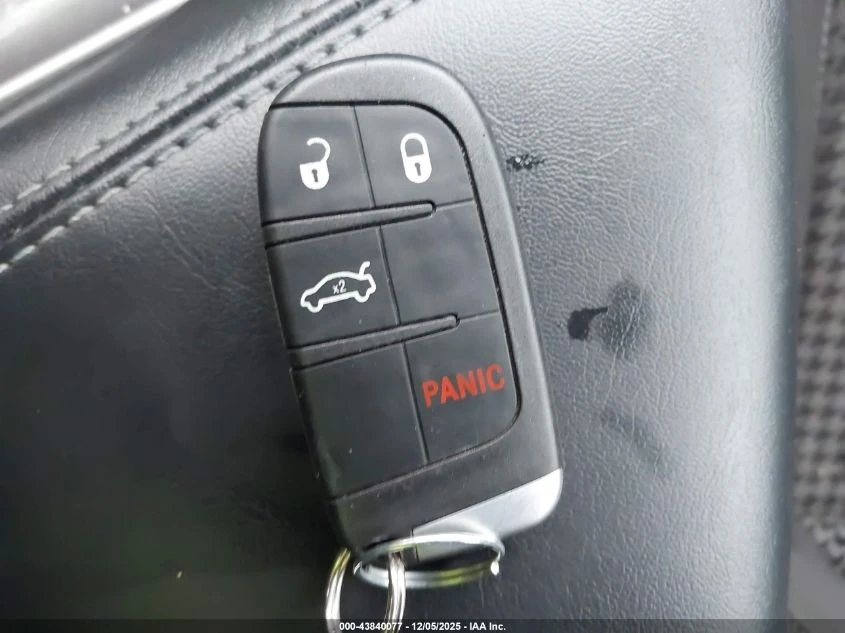 Dodge Challenger 3.6L V-6 DOHC, VVT, 303HP Rear Wheel Drive | Mobile.bg � ����������� 3